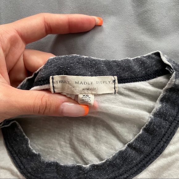 White Graphic T-shirt - Picture 4 of 4